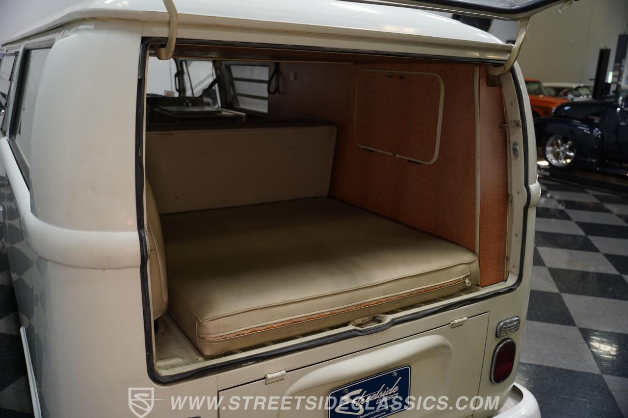 1968 Volkswagen Type 2 Westfalia Campmobile
