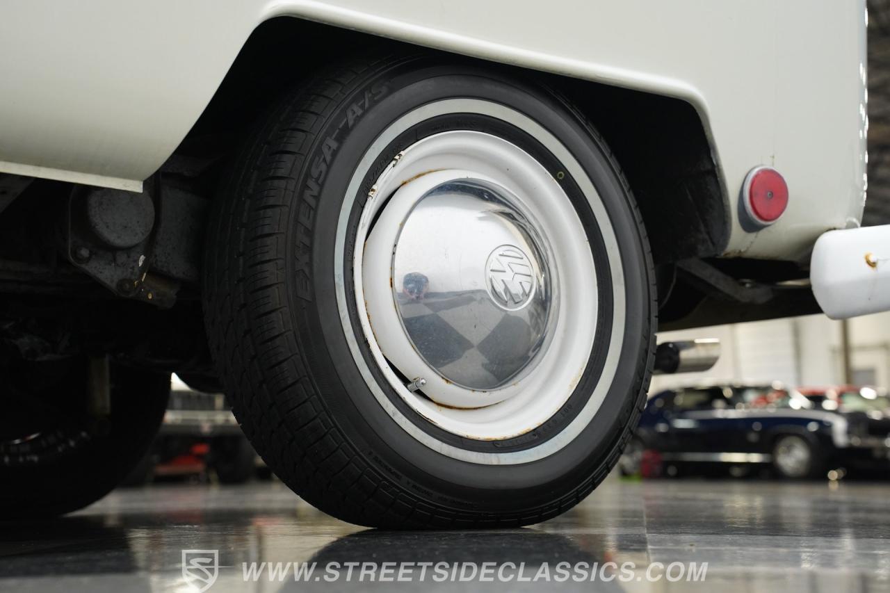 1968 Volkswagen Type 2 Westfalia Campmobile