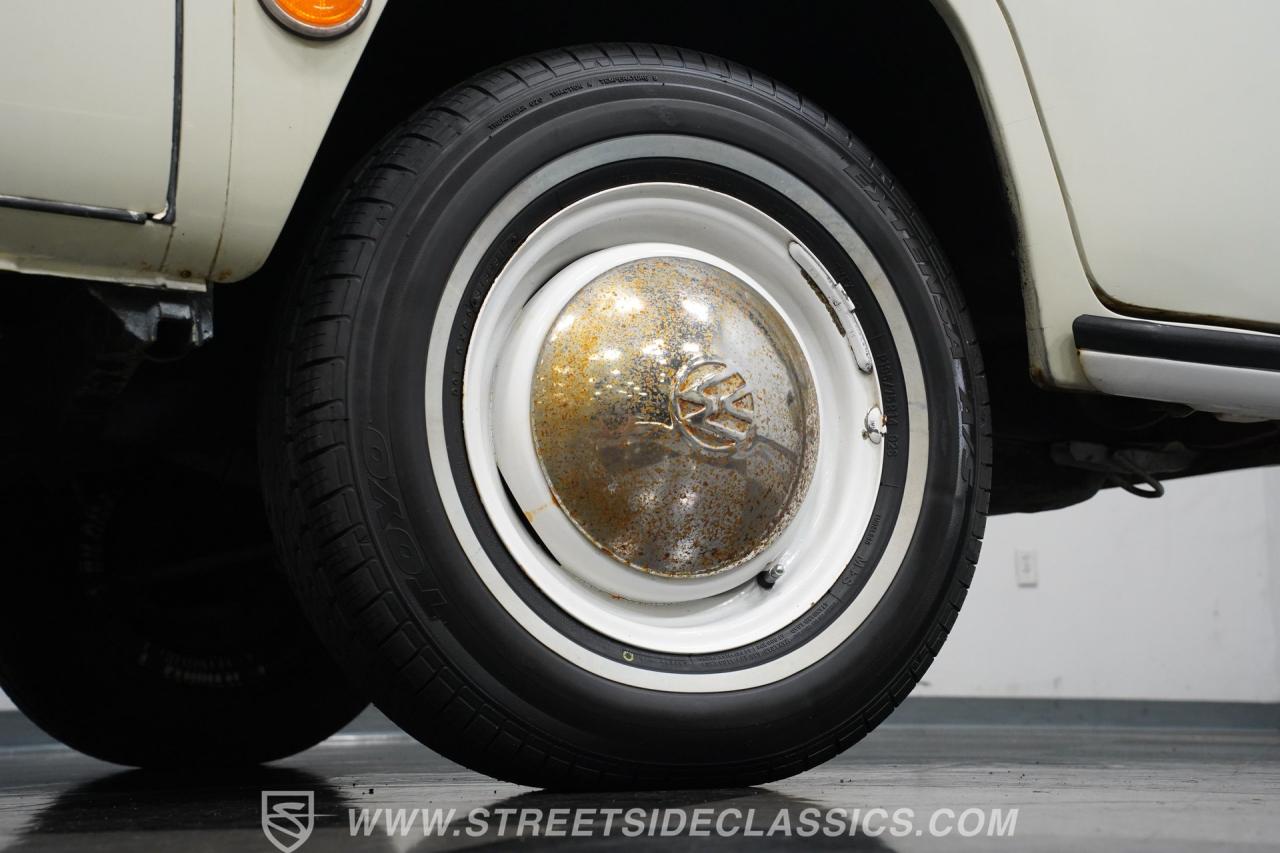 1968 Volkswagen Type 2 Westfalia Campmobile