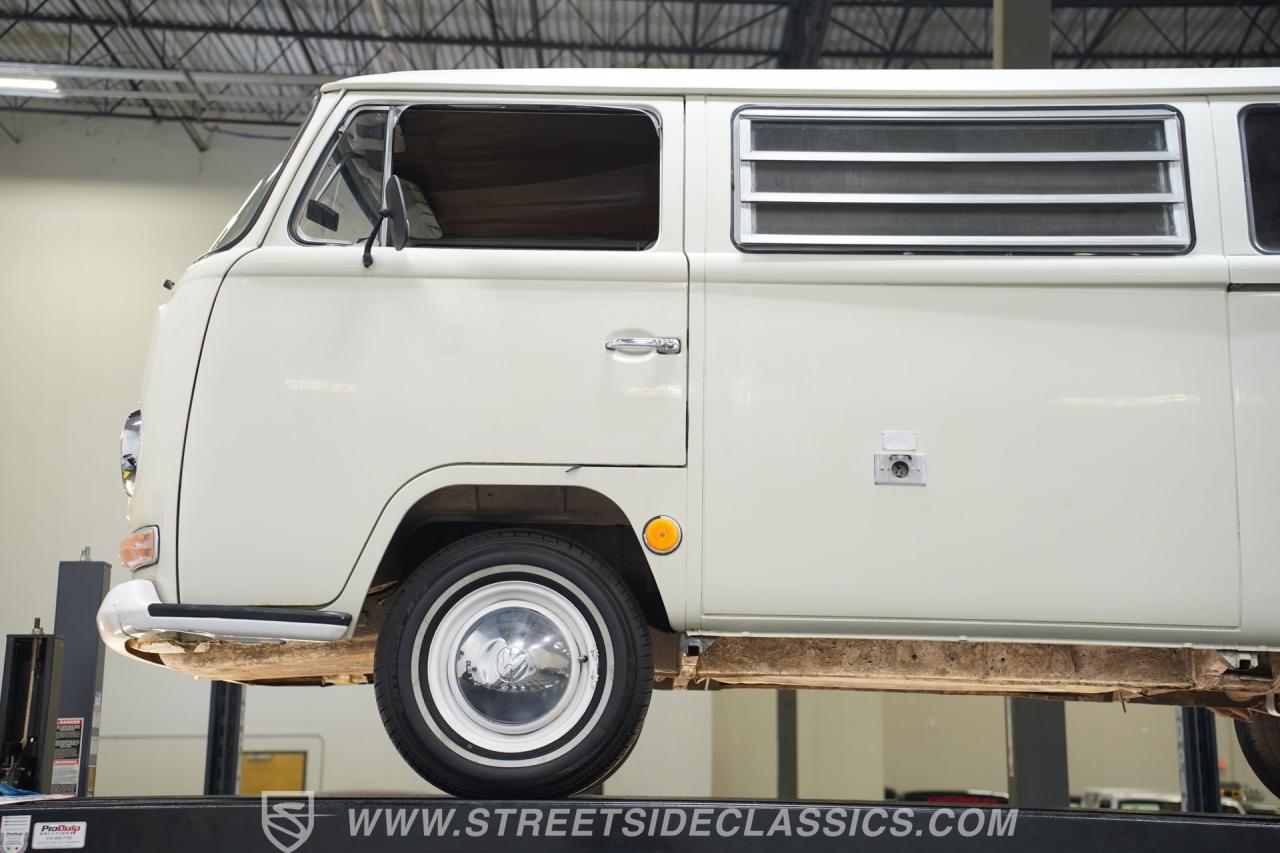 1968 Volkswagen Type 2 Westfalia Campmobile