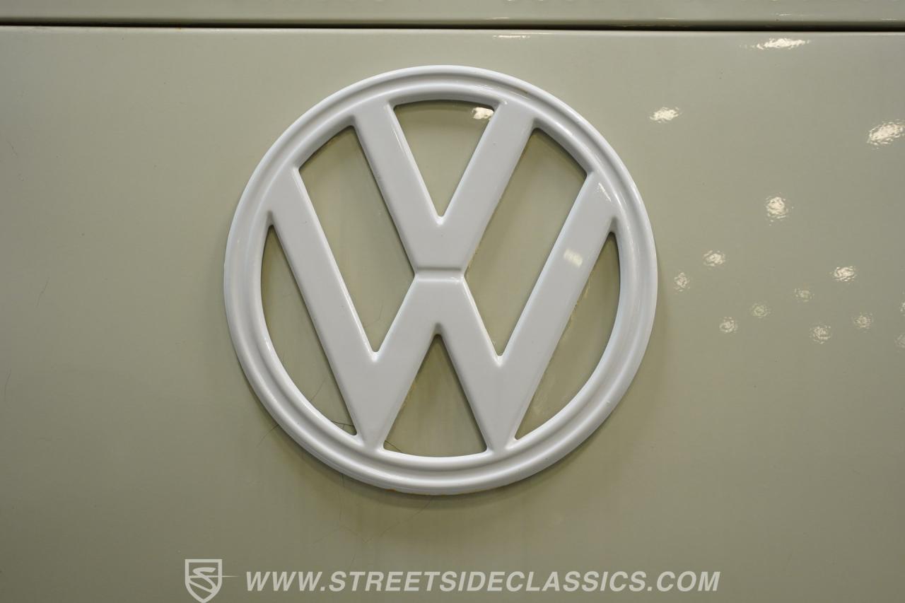 1968 Volkswagen Type 2 Westfalia Campmobile