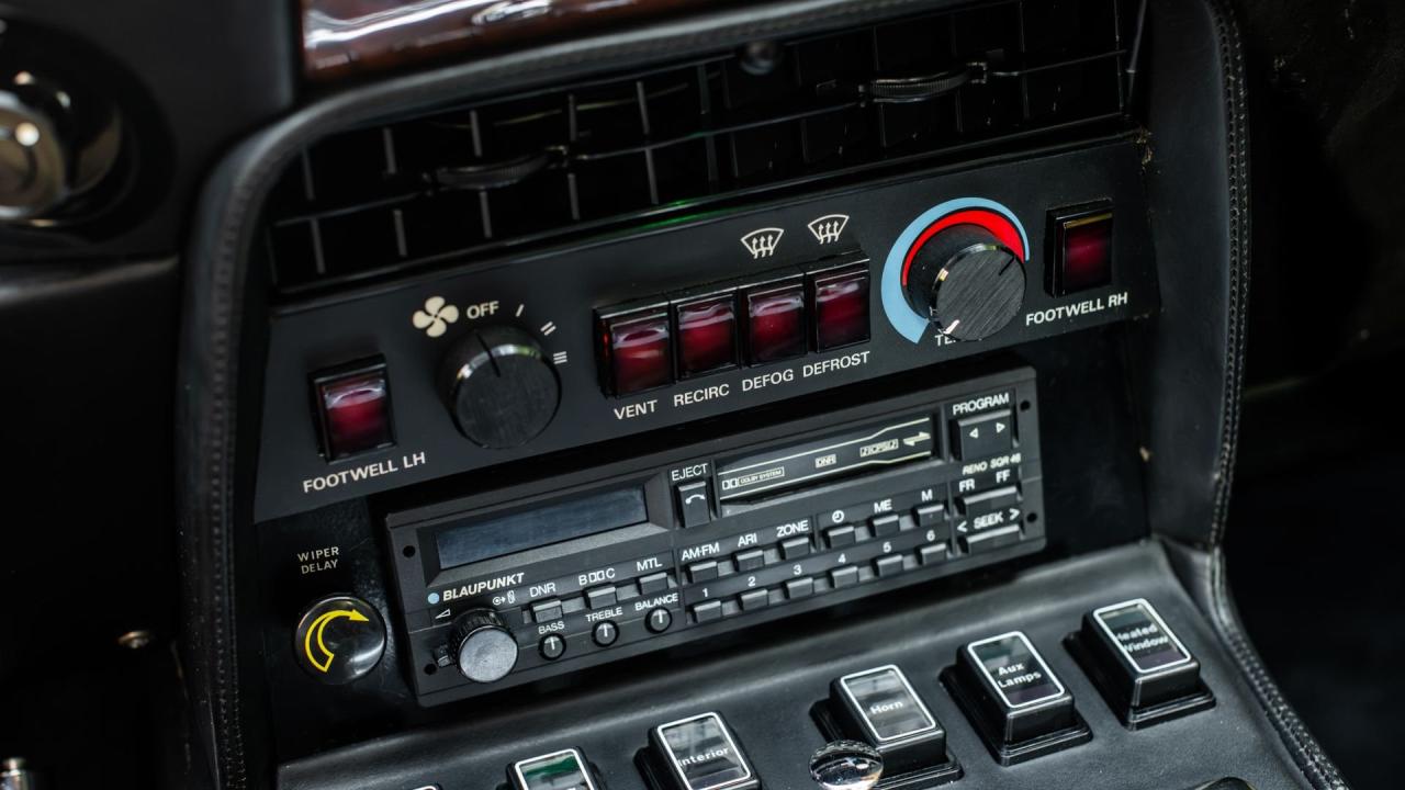 1987 Aston Martin V8 Vantage X-Pack
