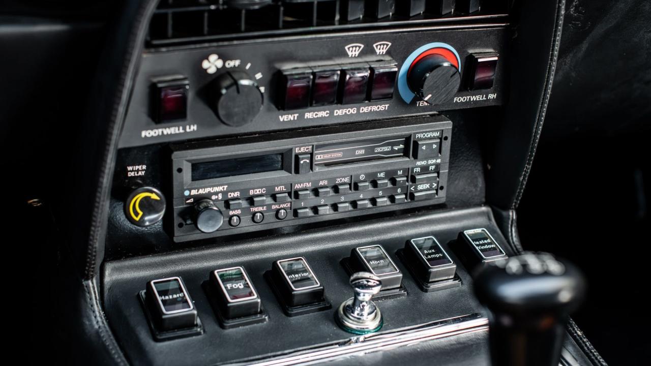 1987 Aston Martin V8 Vantage X-Pack