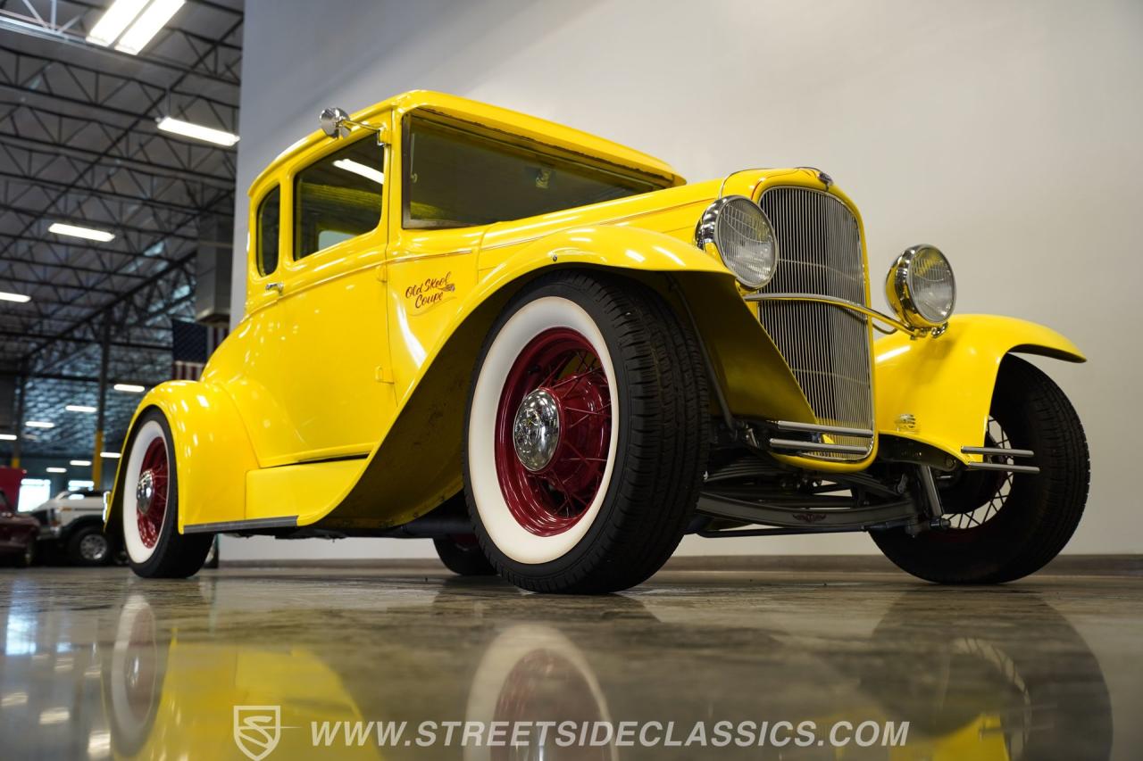 1931 Ford 5-Window Coupe