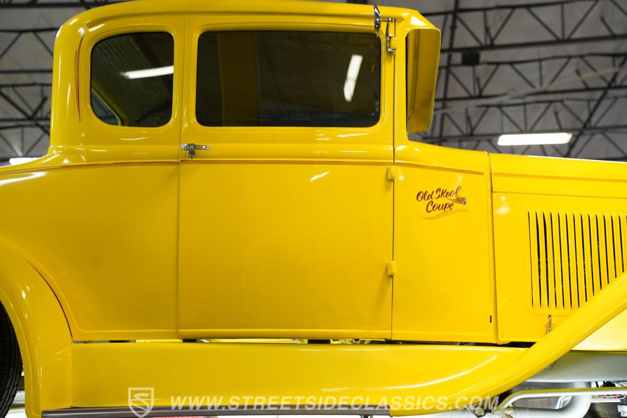1931 Ford 5-Window Coupe