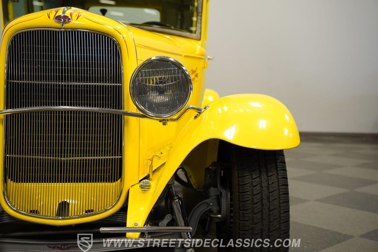 1931 Ford 5-Window Coupe