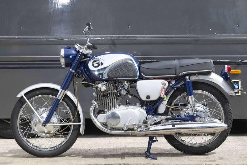 1960 Honda CB72E SUOER SPORT
