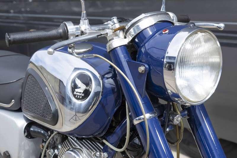 1960 Honda CB72E SUOER SPORT