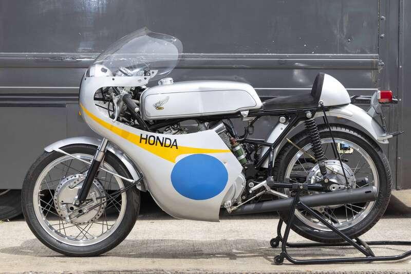 1964 Honda SUPER HAWK CB77E