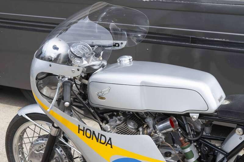 1964 Honda SUPER HAWK CB77E