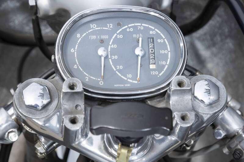 1964 Honda SUPER HAWK CB77E