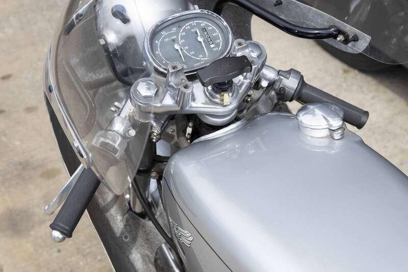 1964 Honda SUPER HAWK CB77E