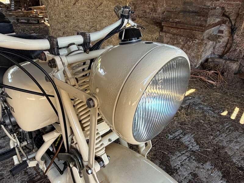 1945 MOTO GUZZIL ALCE