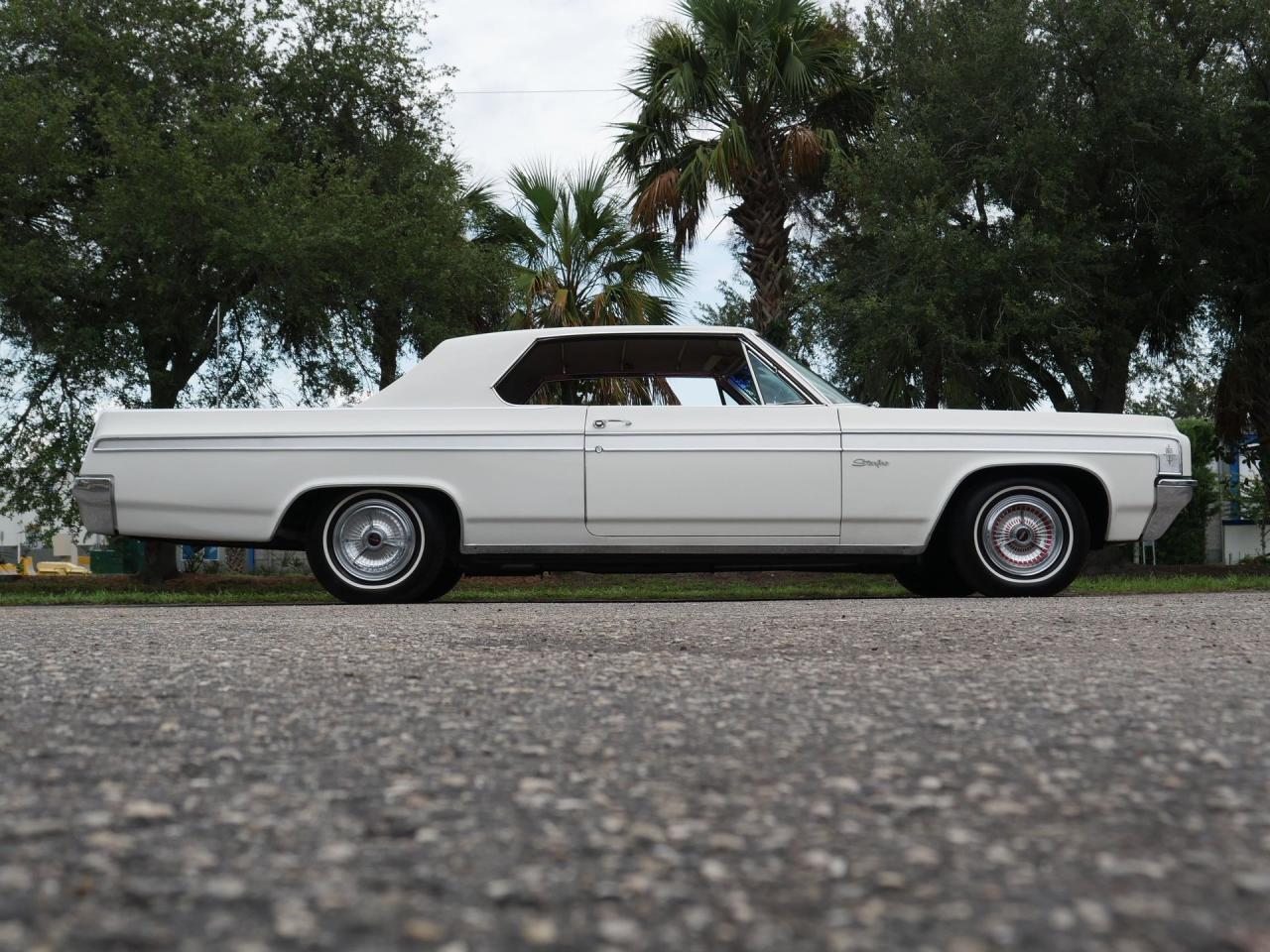 1963 Oldsmobile Starfire