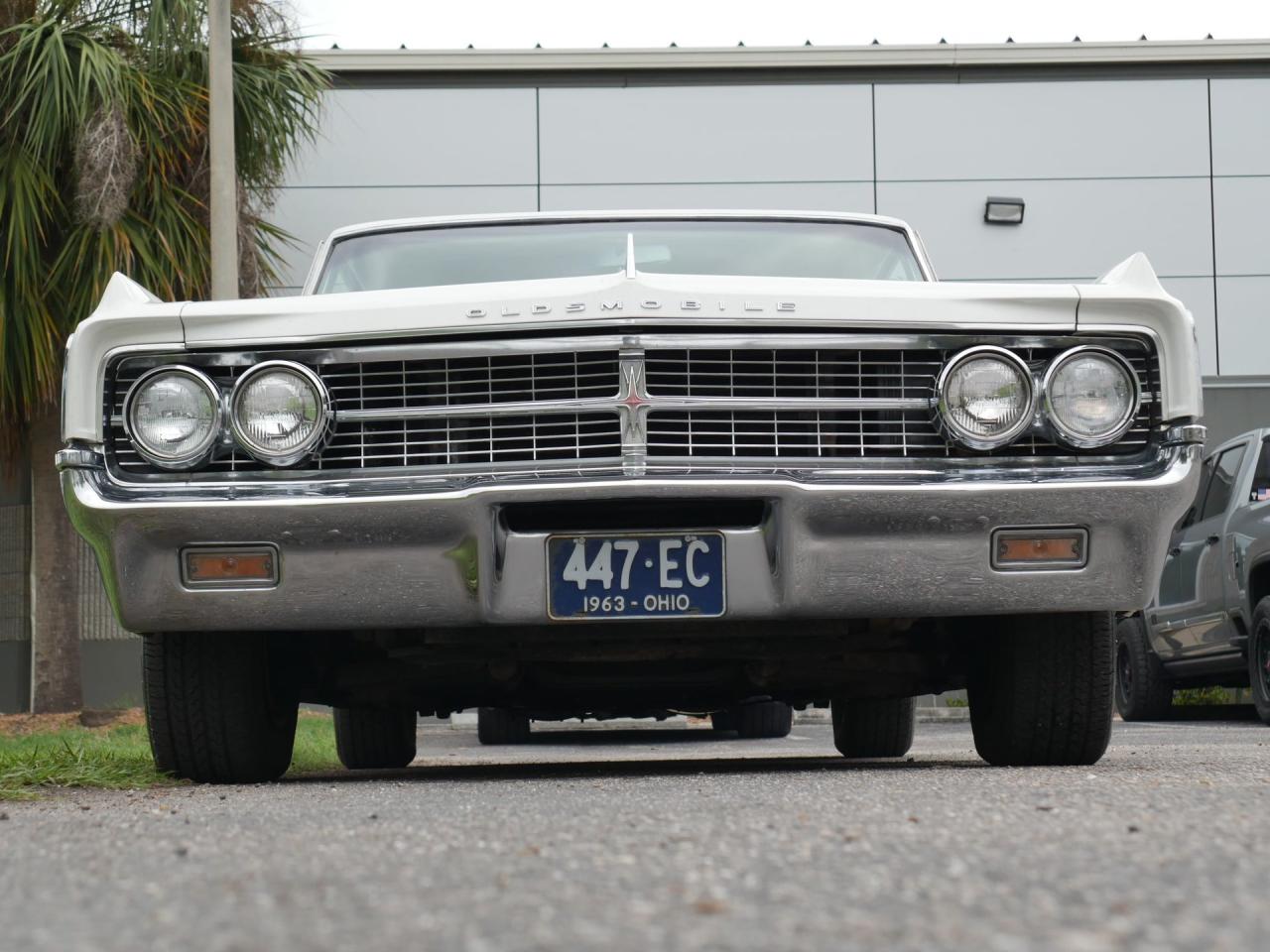 1963 Oldsmobile Starfire
