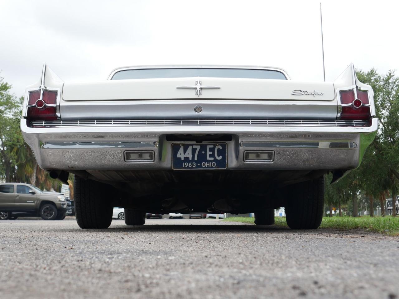 1963 Oldsmobile Starfire