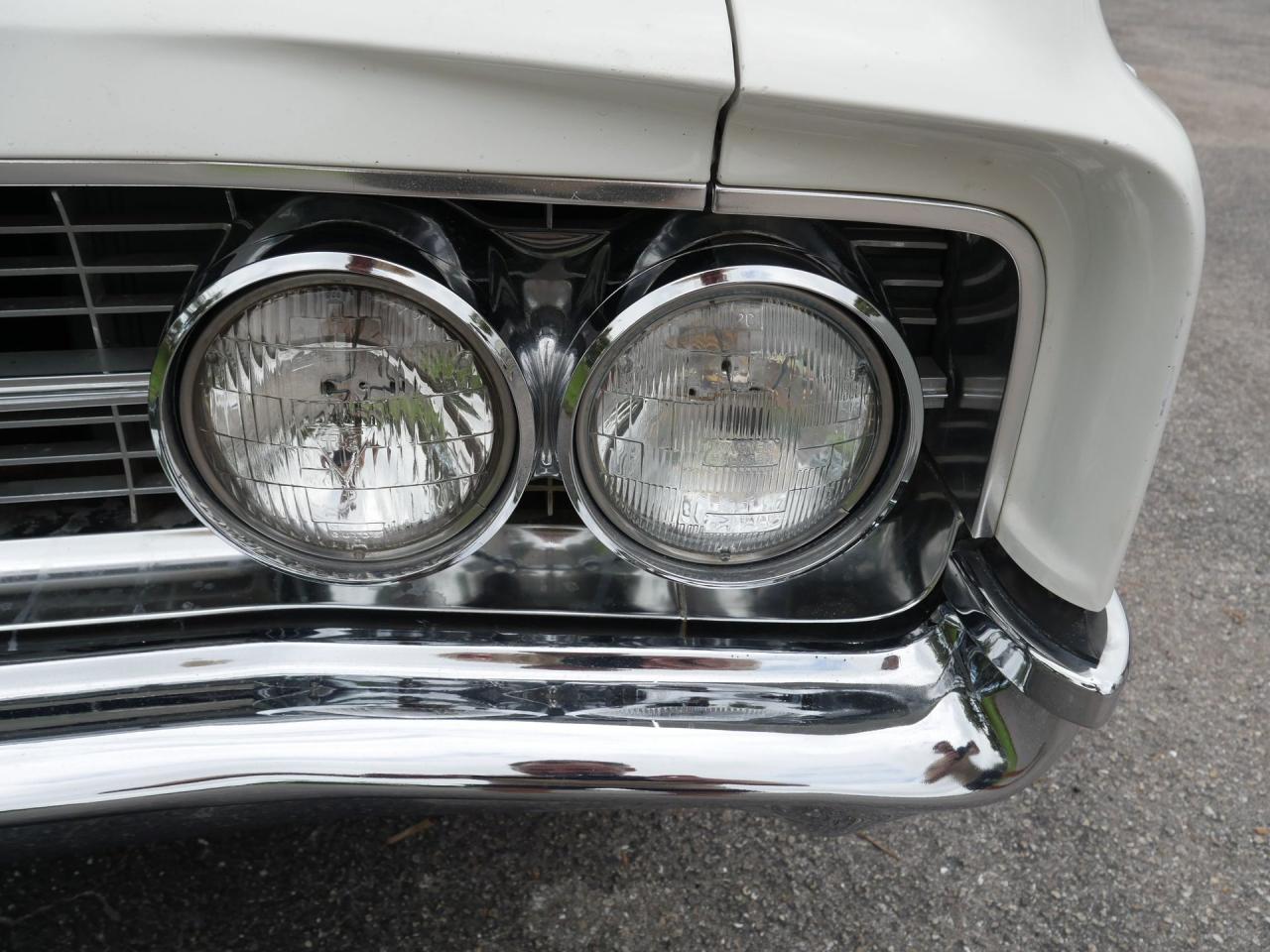 1963 Oldsmobile Starfire