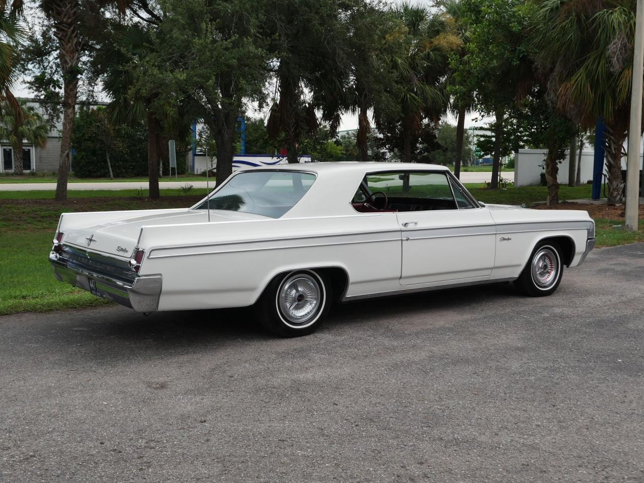 1963 Oldsmobile Starfire