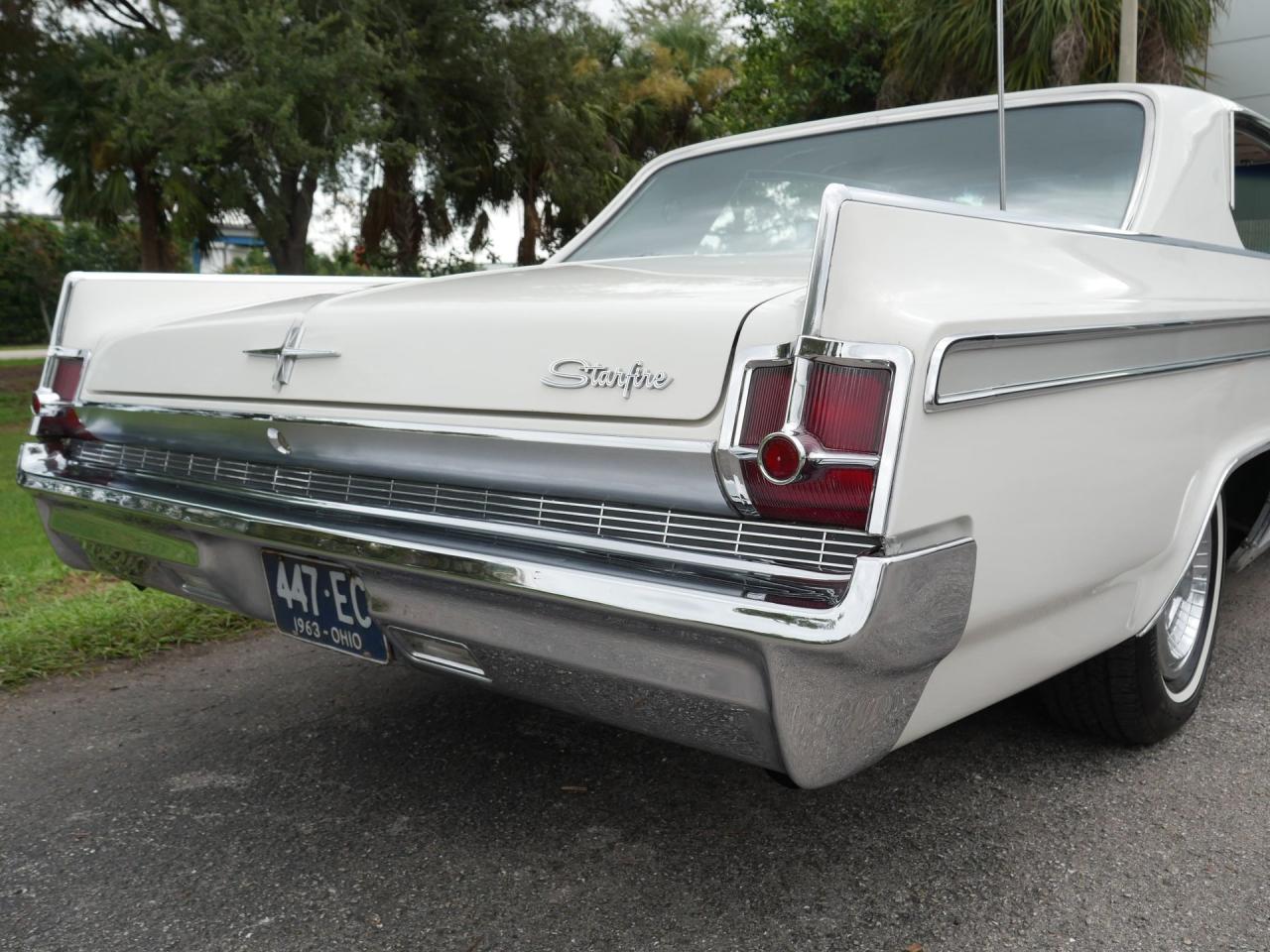 1963 Oldsmobile Starfire