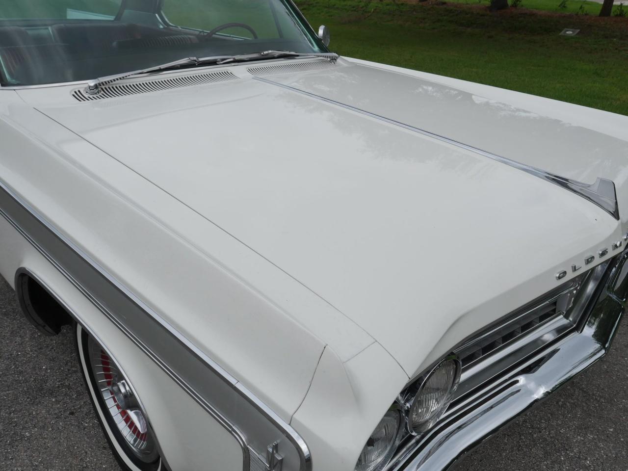 1963 Oldsmobile Starfire