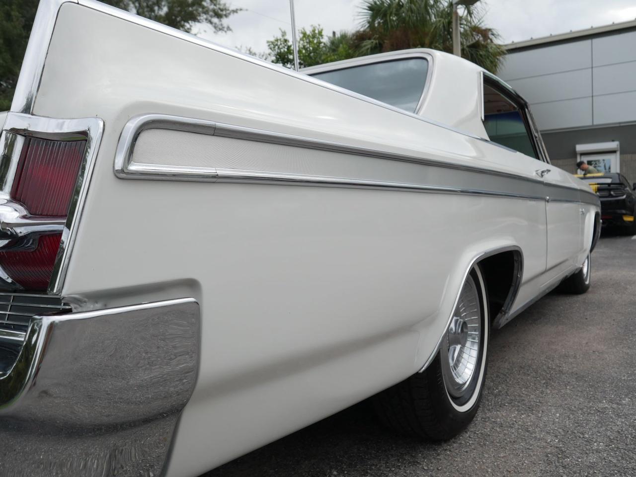 1963 Oldsmobile Starfire