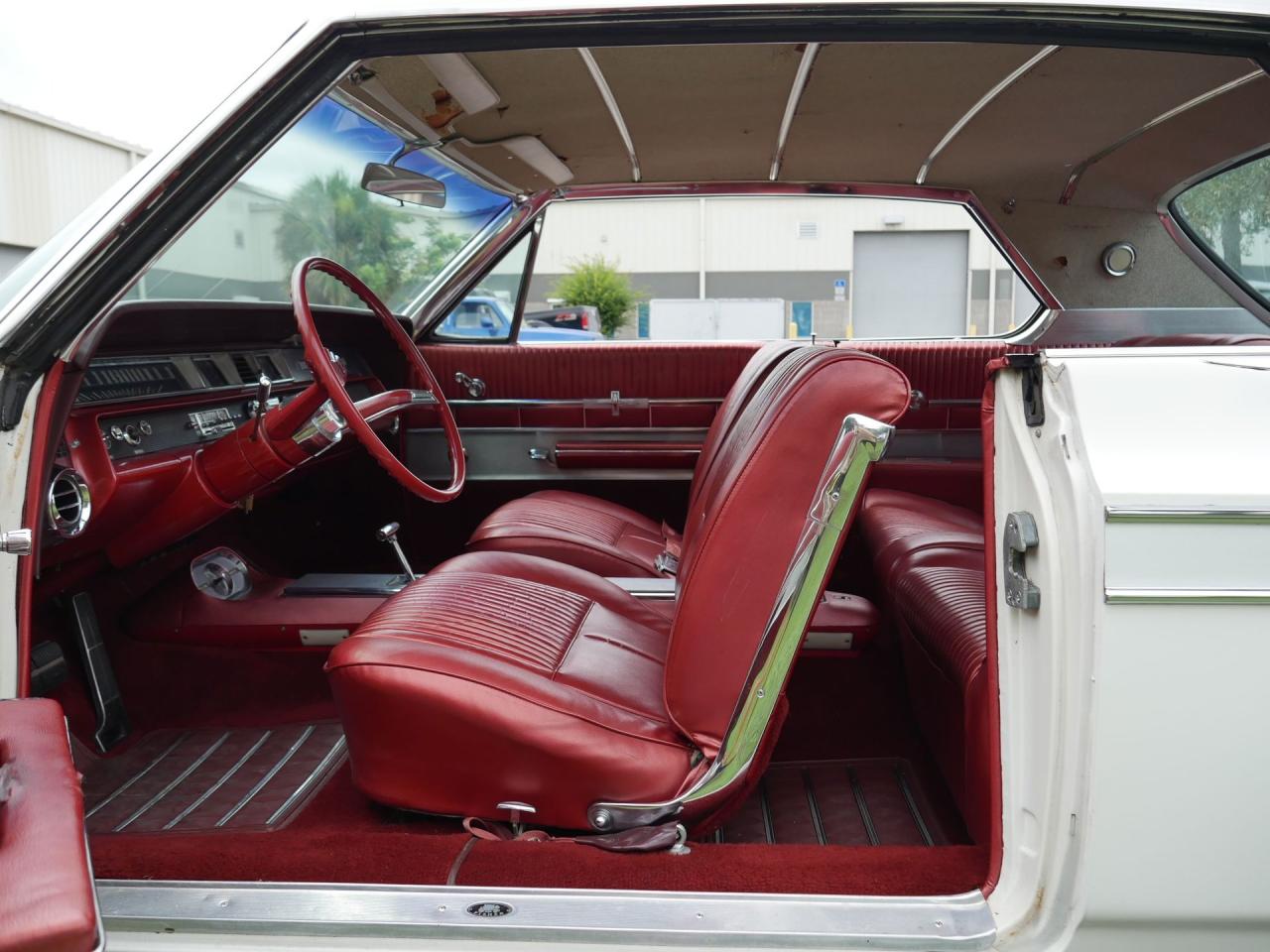 1963 Oldsmobile Starfire