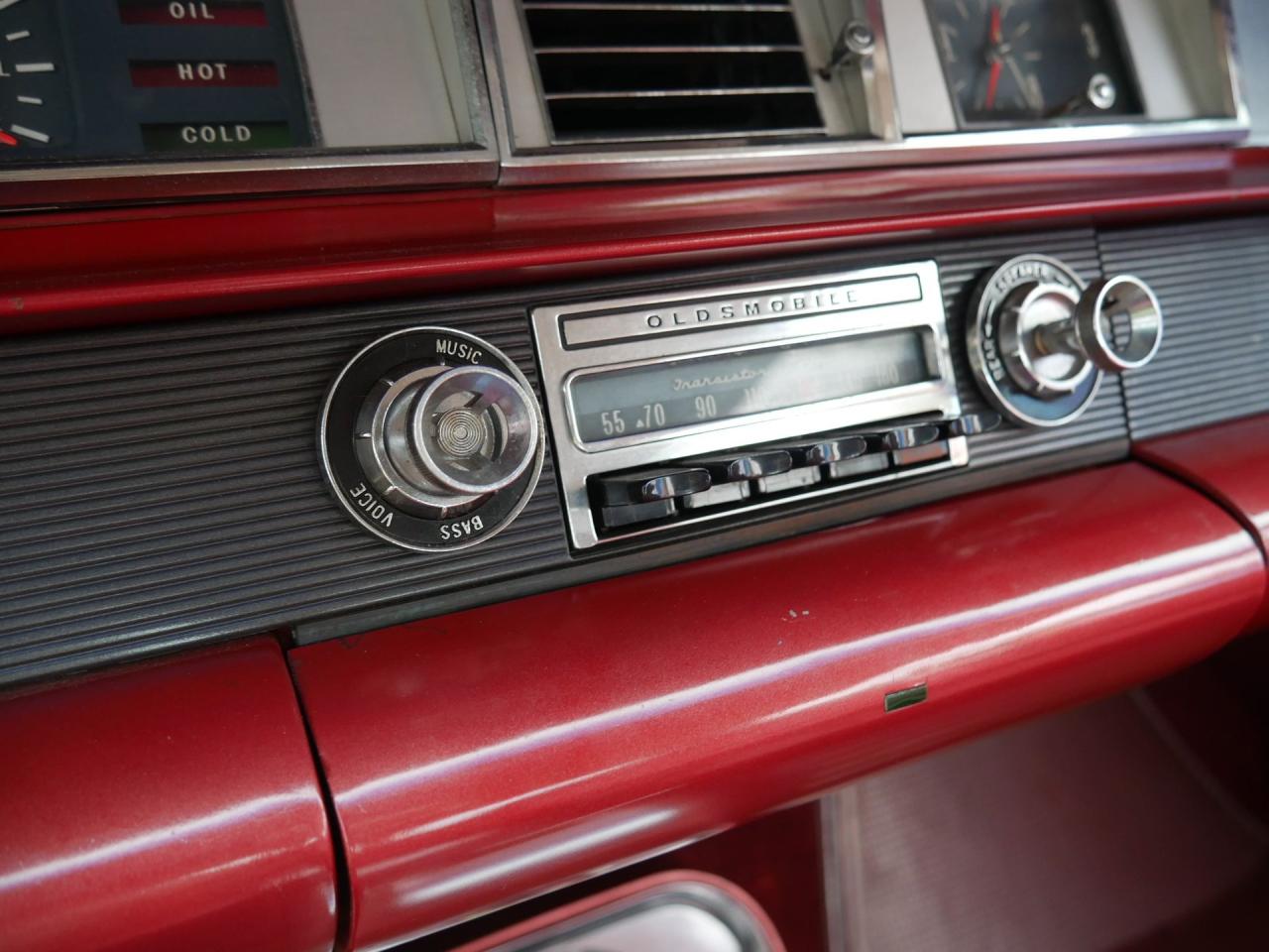 1963 Oldsmobile Starfire