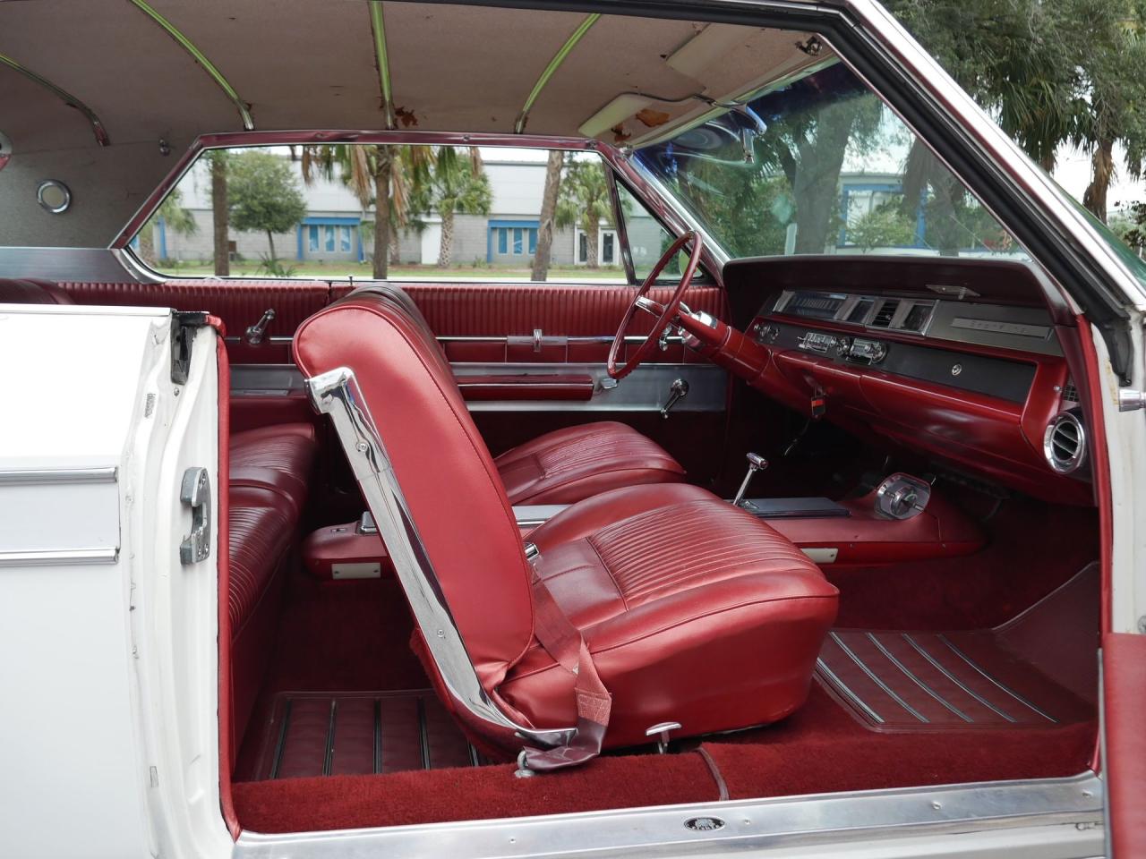 1963 Oldsmobile Starfire