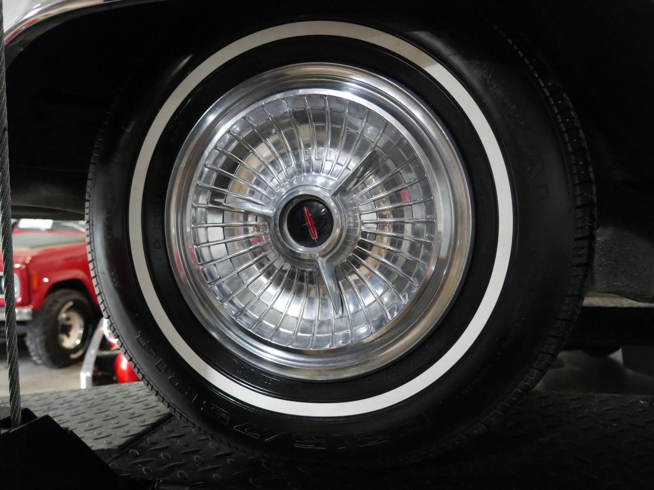 1963 Oldsmobile Starfire