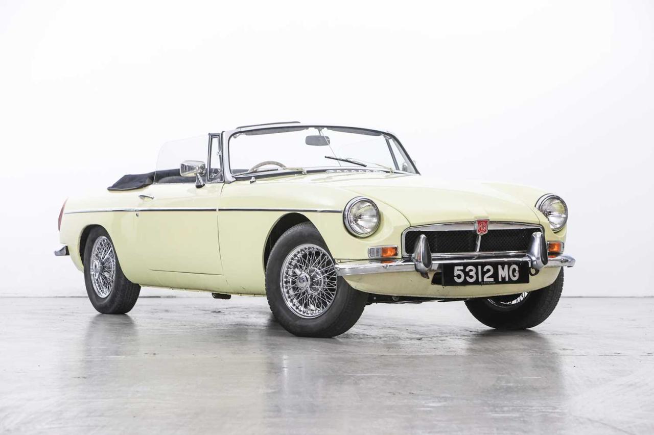 1971 MG B Roadster