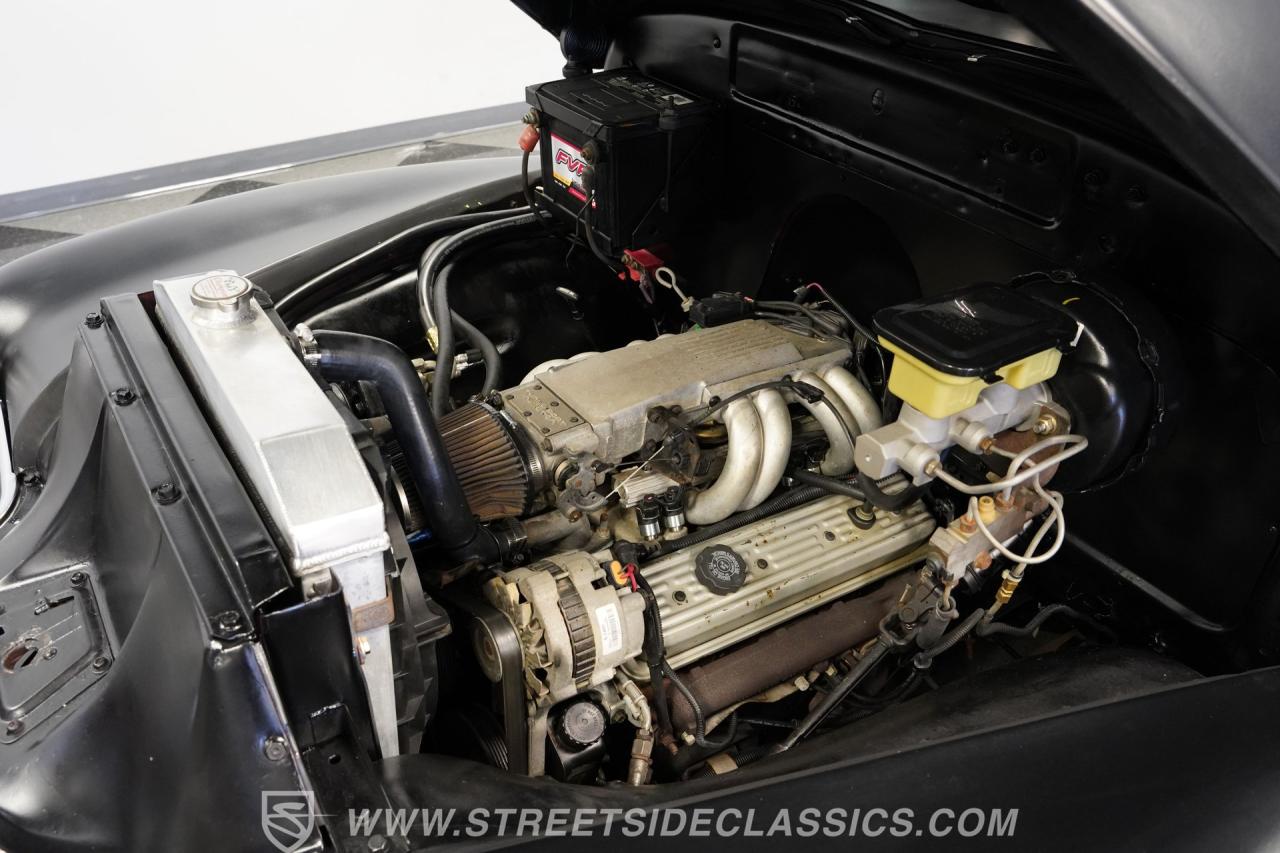 1952 Chevrolet 3100 5 Window Restomod