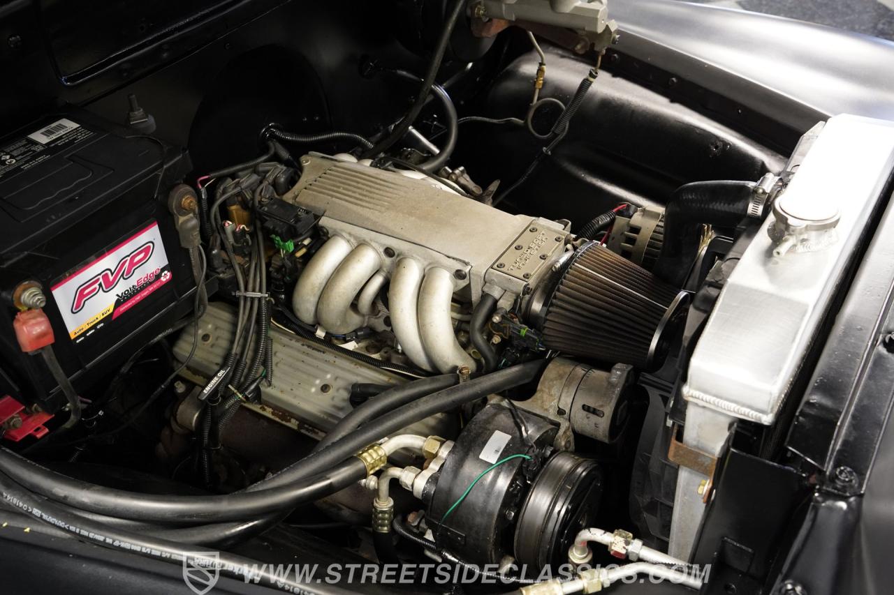 1952 Chevrolet 3100 5 Window Restomod