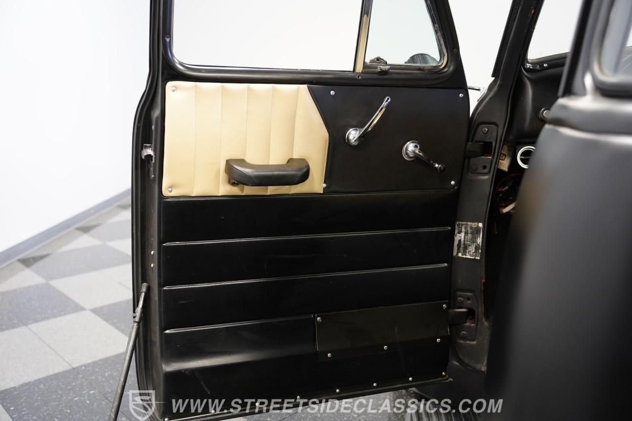 1952 Chevrolet 3100 5 Window Restomod