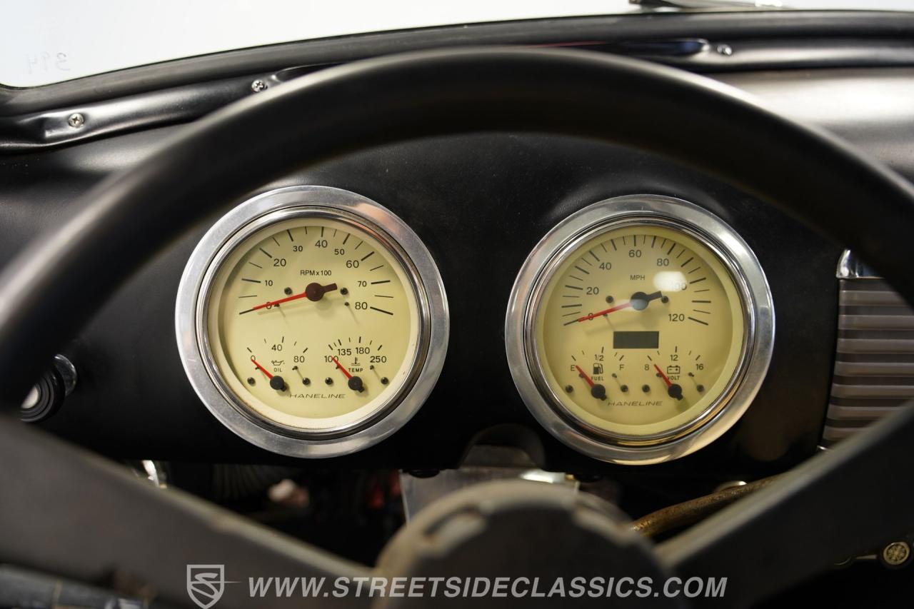 1952 Chevrolet 3100 5 Window Restomod