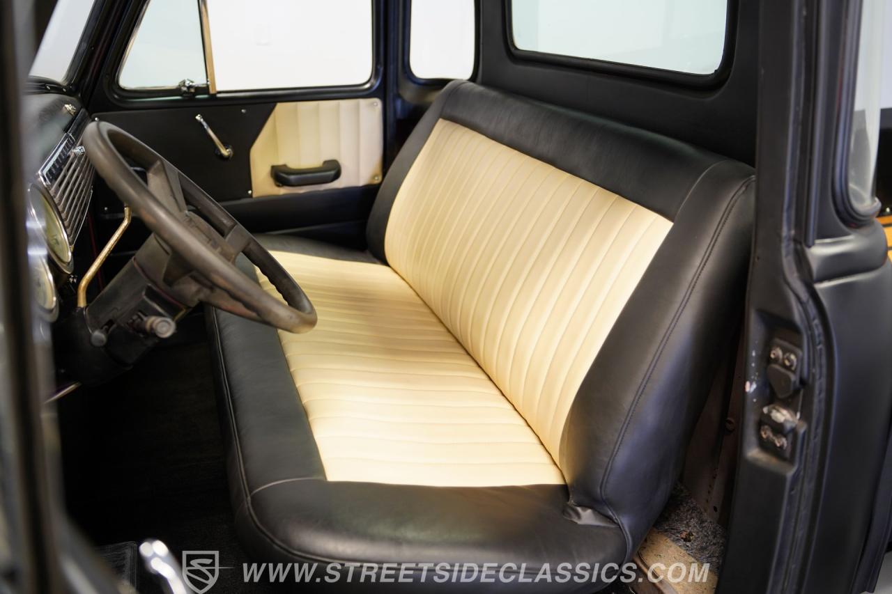 1952 Chevrolet 3100 5 Window Restomod