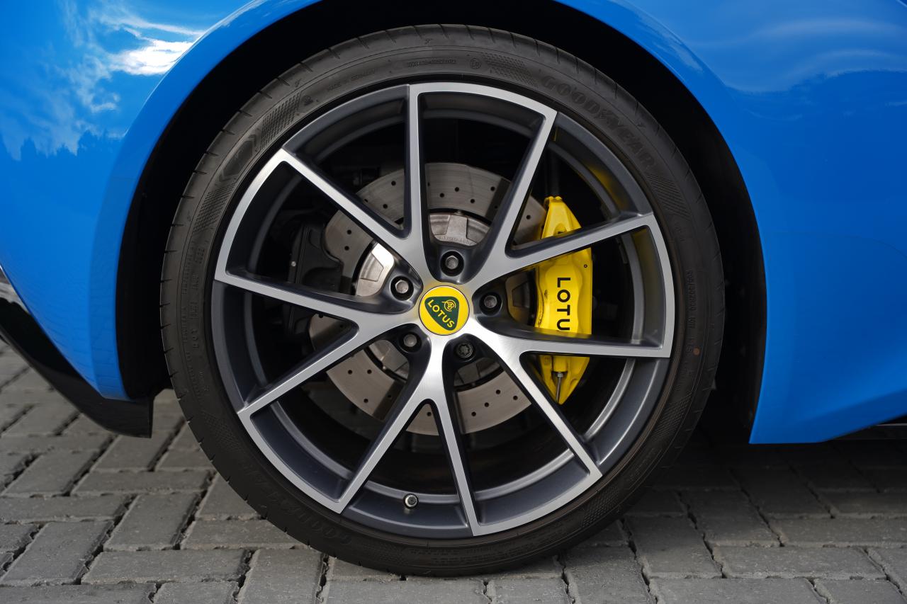 2023 Lotus Emira