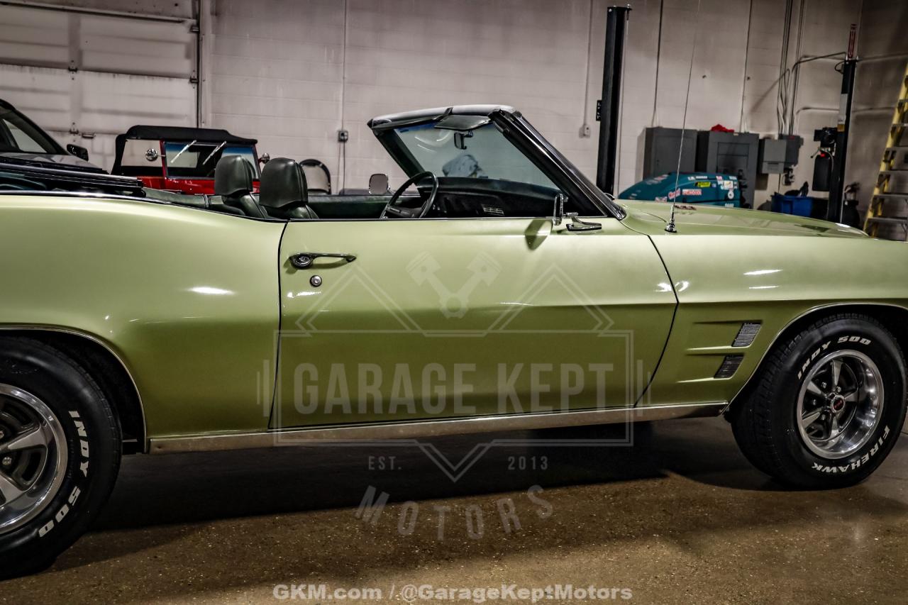 1969 Pontiac Firebird