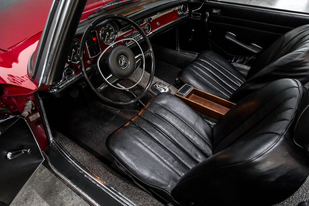 1970 Mercedes - Benz 280 SL Pagoda