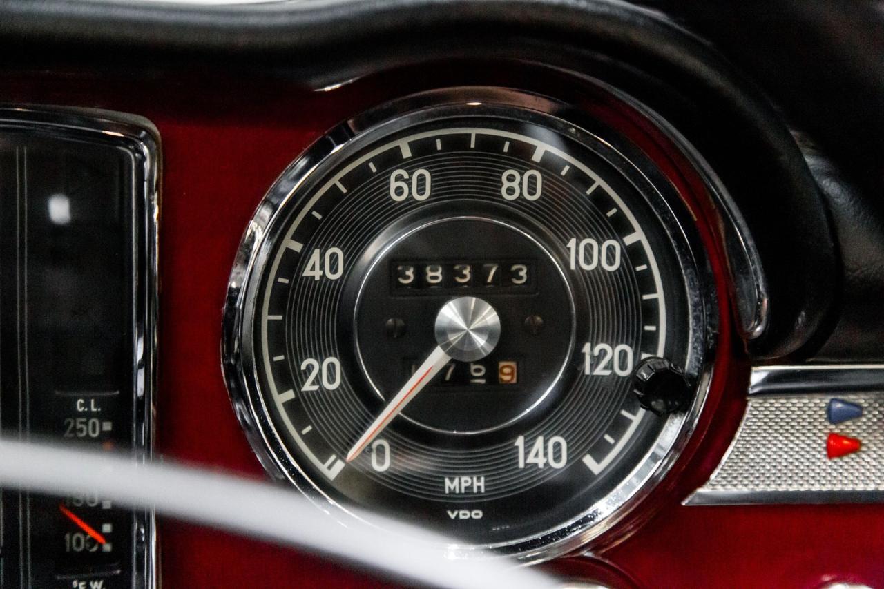 1970 Mercedes - Benz 280 SL Pagoda