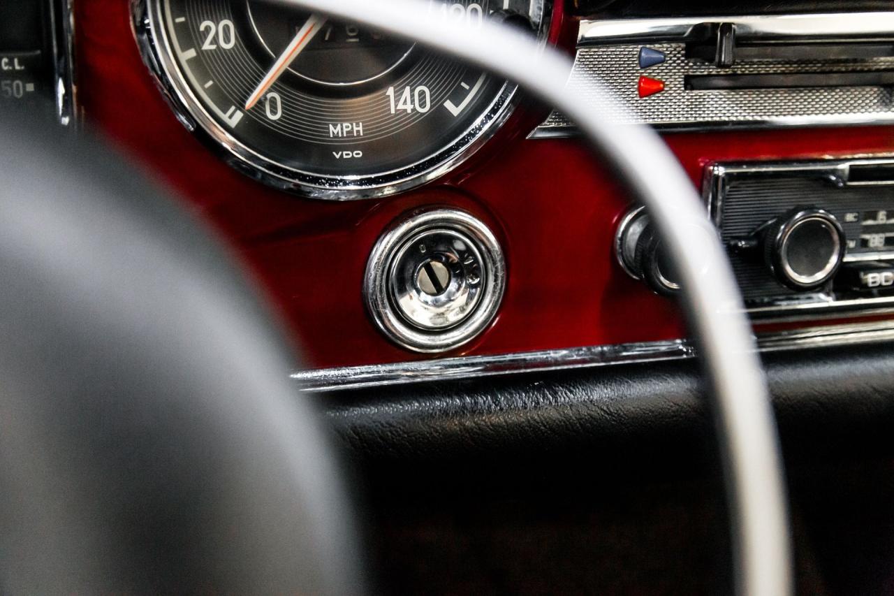 1970 Mercedes - Benz 280 SL Pagoda