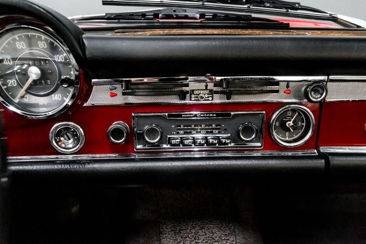 1970 Mercedes - Benz 280 SL Pagoda