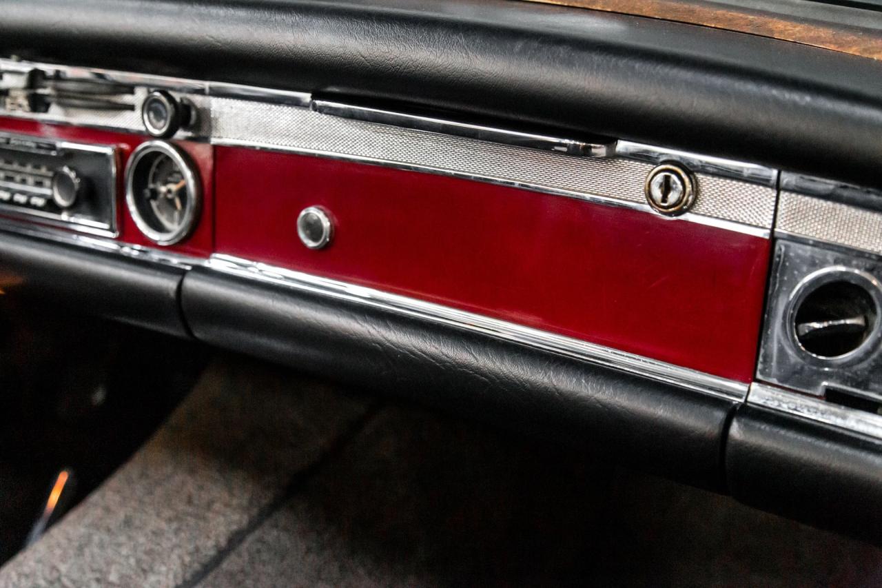 1970 Mercedes - Benz 280 SL Pagoda