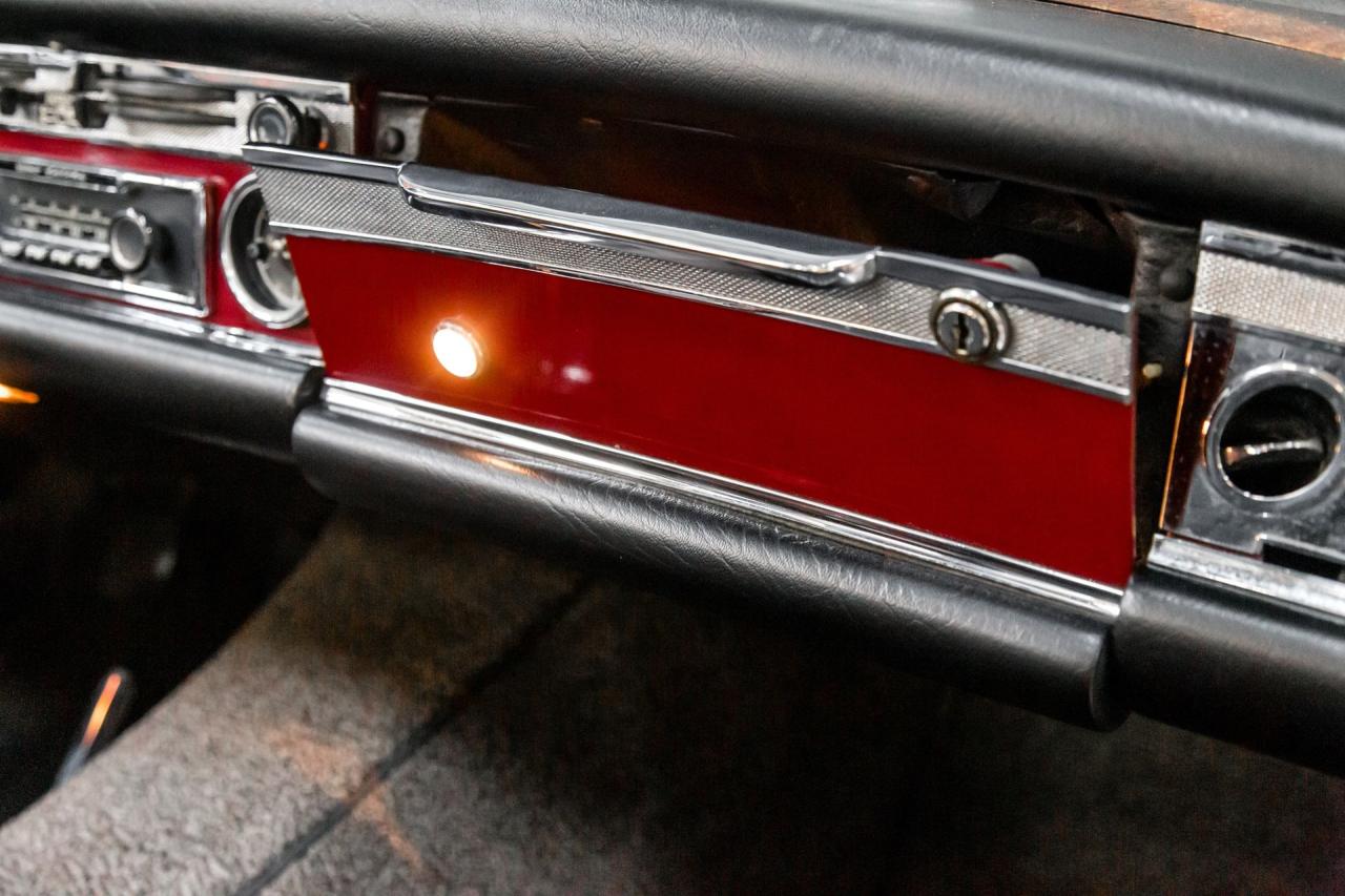 1970 Mercedes - Benz 280 SL Pagoda
