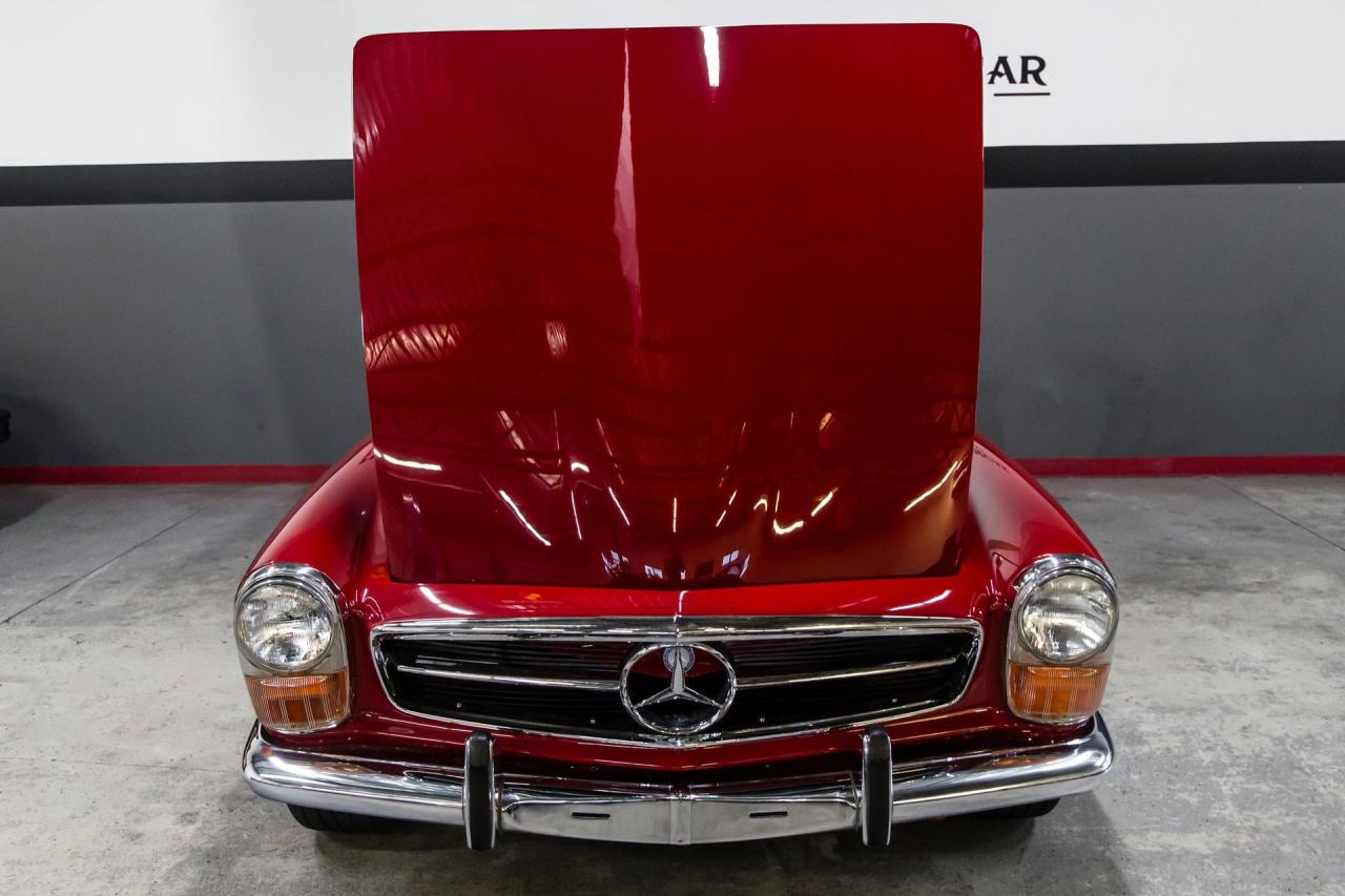 1970 Mercedes - Benz 280 SL Pagoda