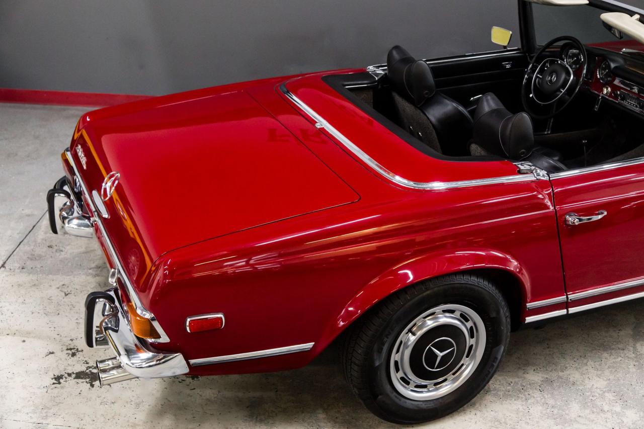 1970 Mercedes - Benz 280 SL Pagoda
