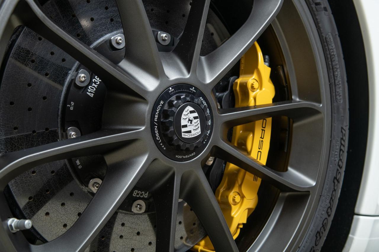 2016 Porsche 911R