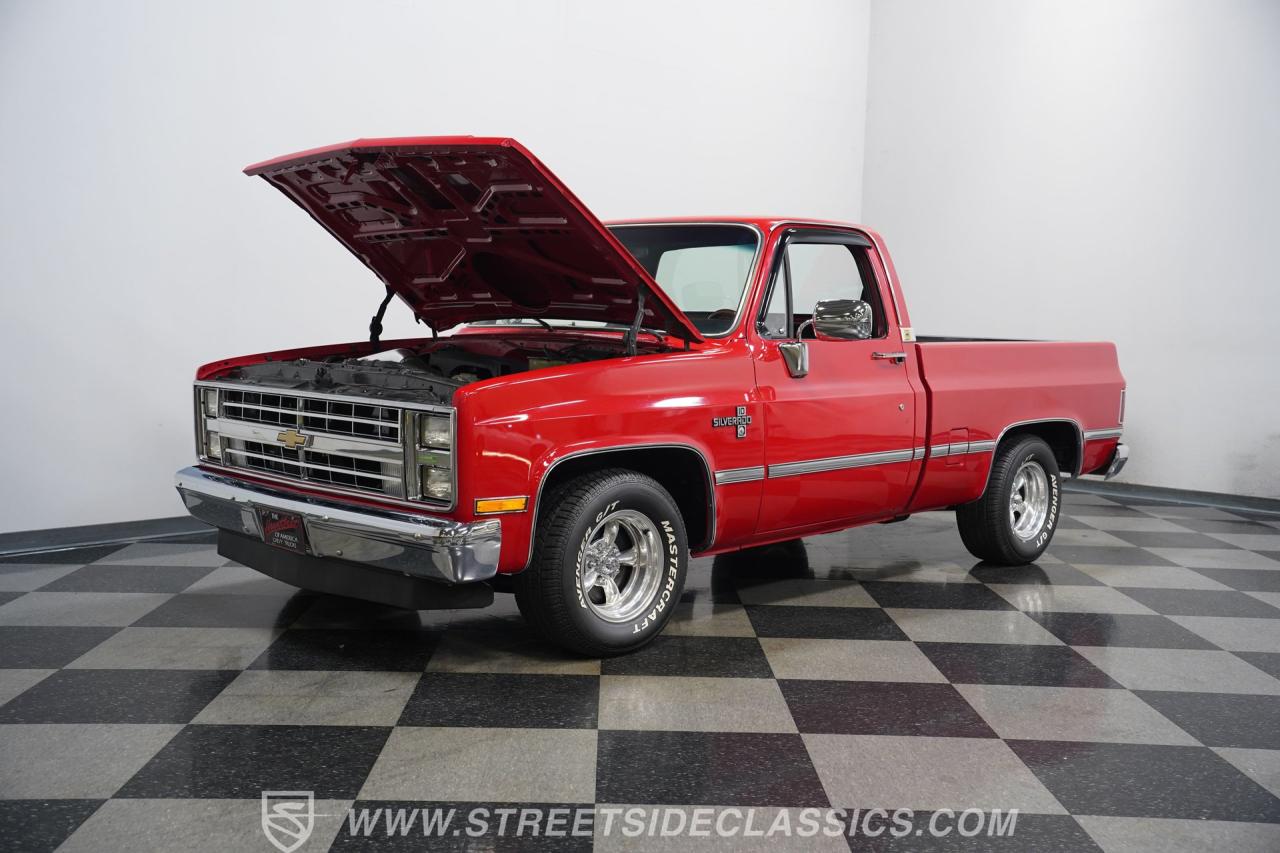 1986 Chevrolet C10 LS Restomod