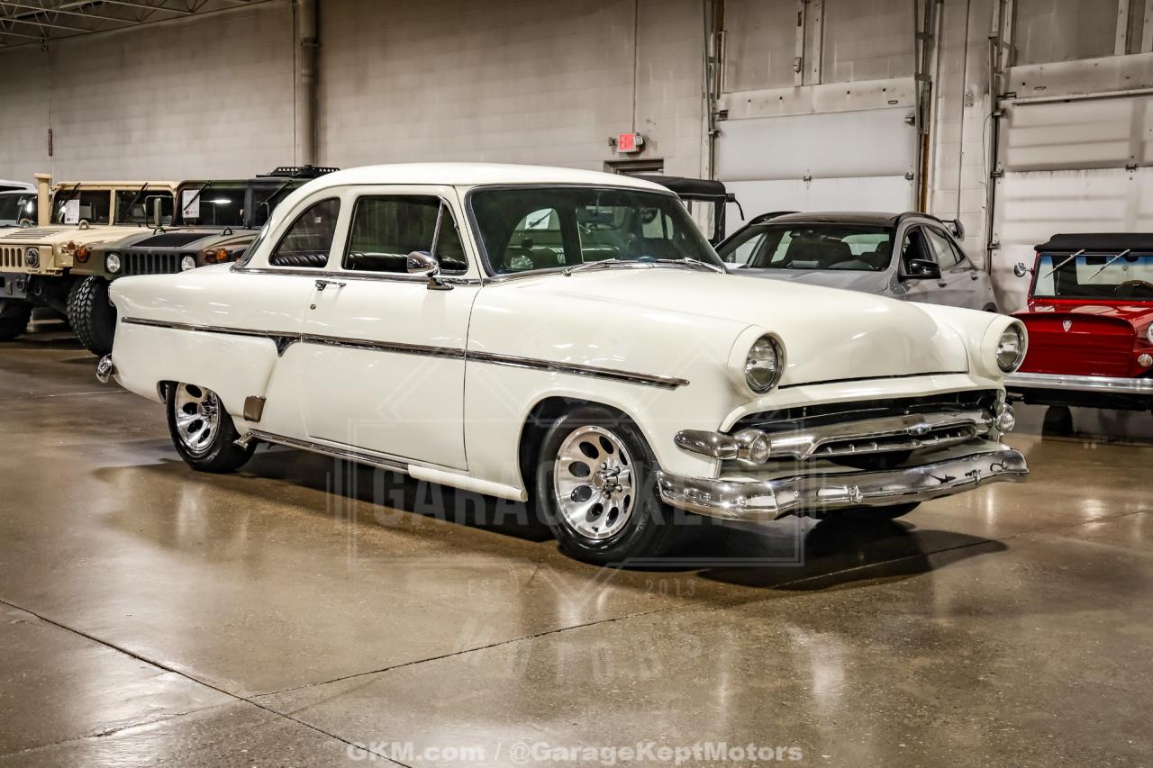 1954 Ford Crestline Skyliner