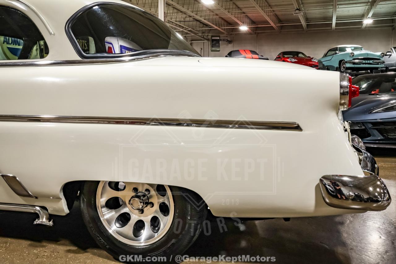 1954 Ford Crestline Skyliner