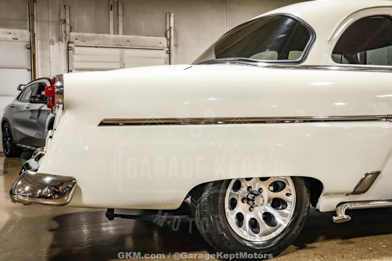 1954 Ford Crestline Skyliner